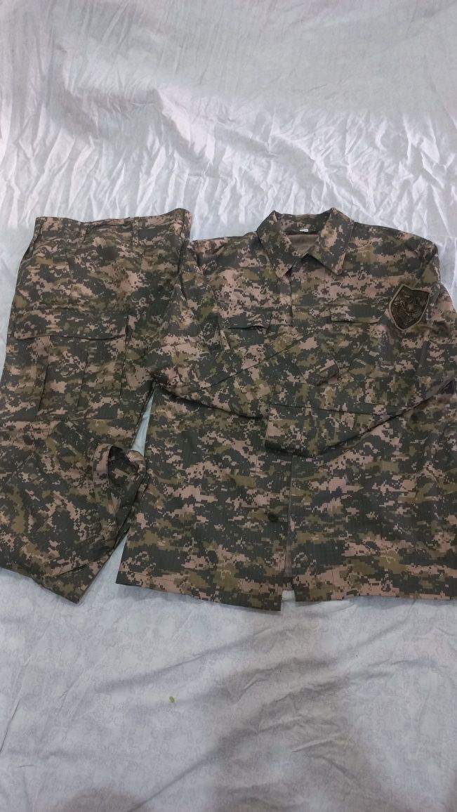 Военный  форма   новый