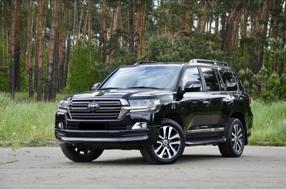Аренда авто Ланд Крузер S class V class G class виано Вито 222 Стария