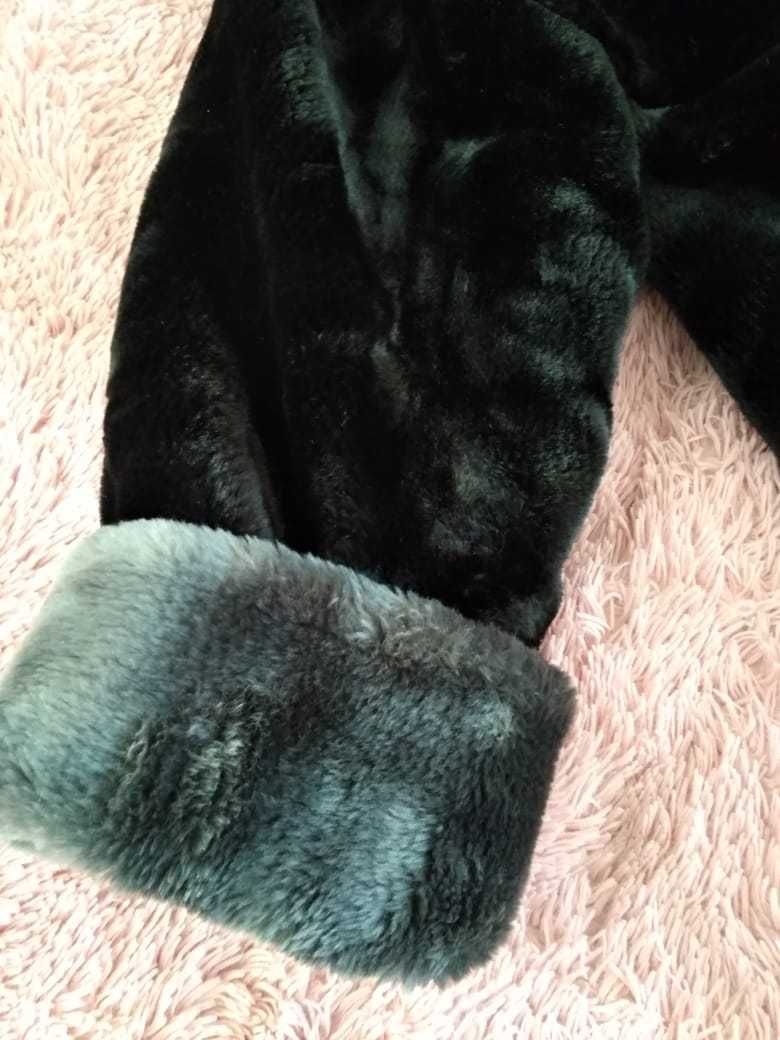 Продам женскую шубу