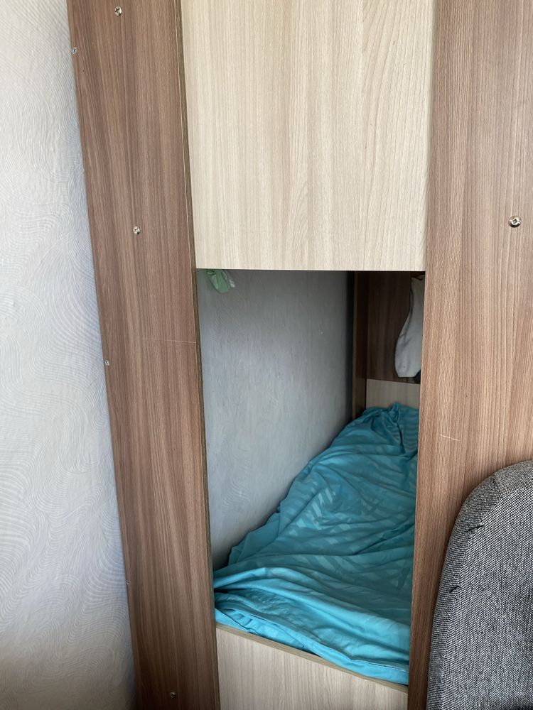 Продам кровать двухярусную самовывоз