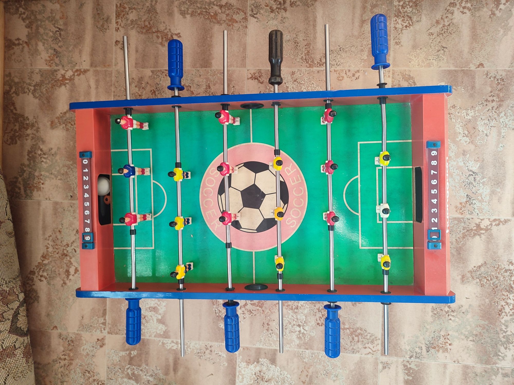 Настольная игра футбол.