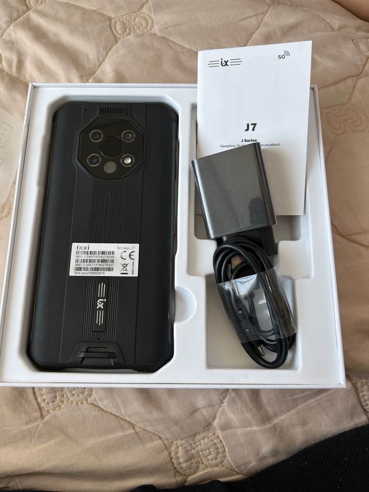 Ixxi  J7 телефон