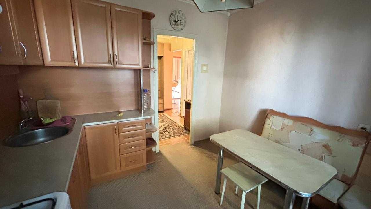 Продам 2ком улучшенной планировки мкр Западный