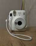 instax mini 11.
