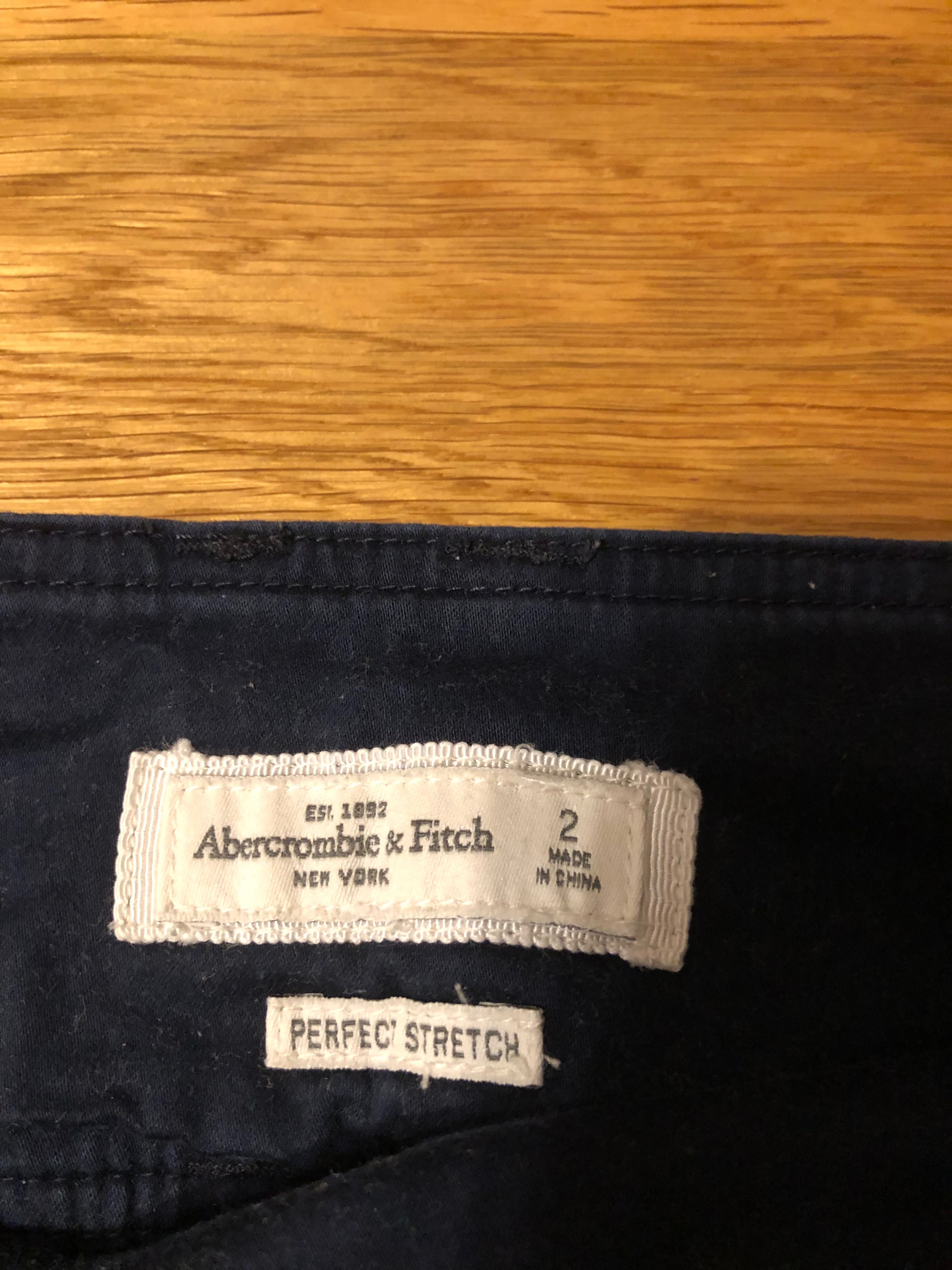 Юбка Abercrombie джинсовая размер 2 то есть XS-S ,на бедрах