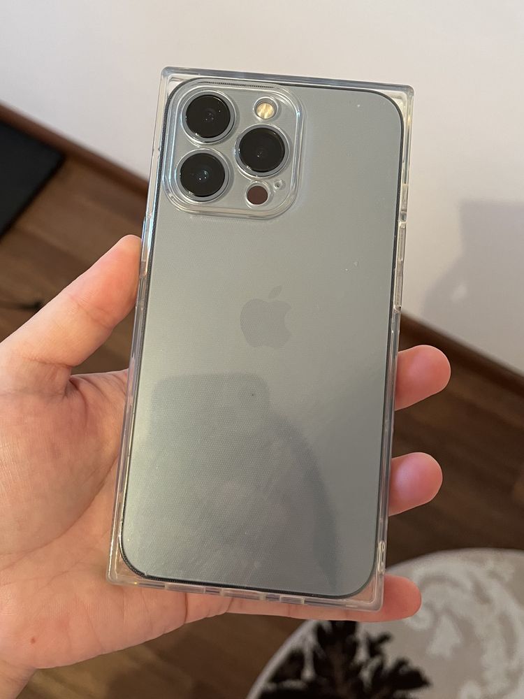 Продается iPhone 13 PRO