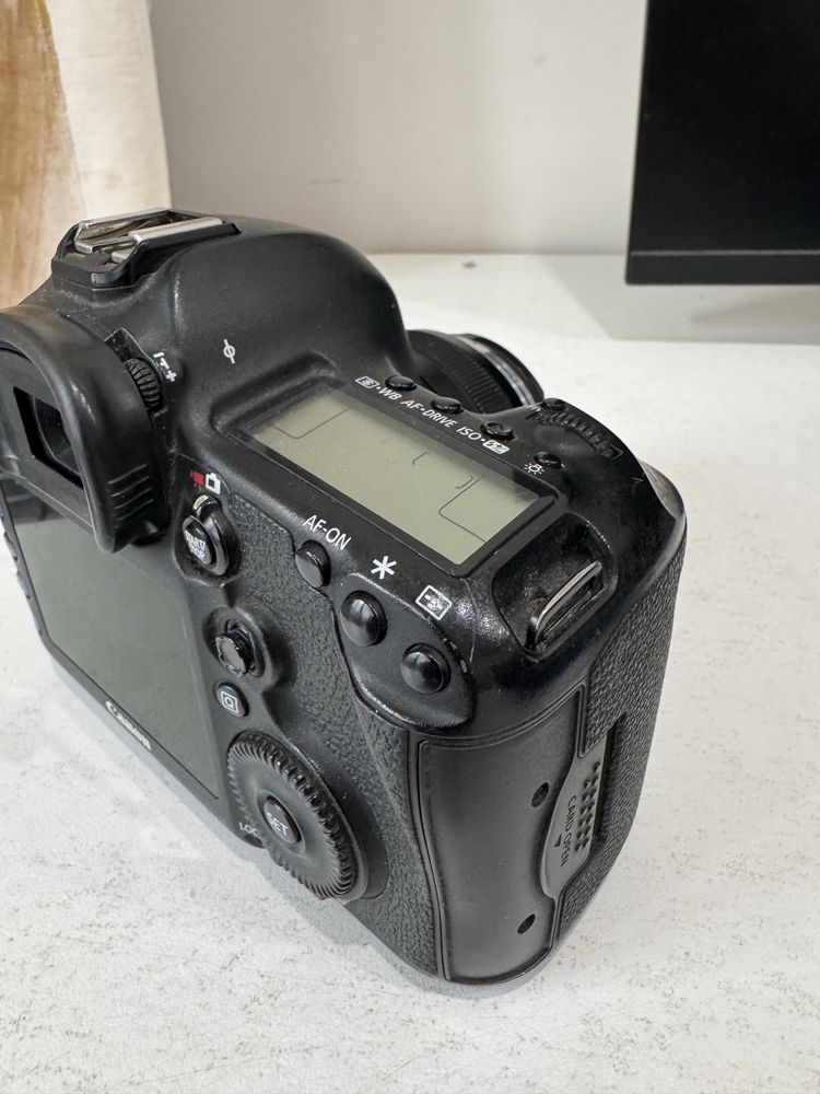 Продам Canon 5d mark 3