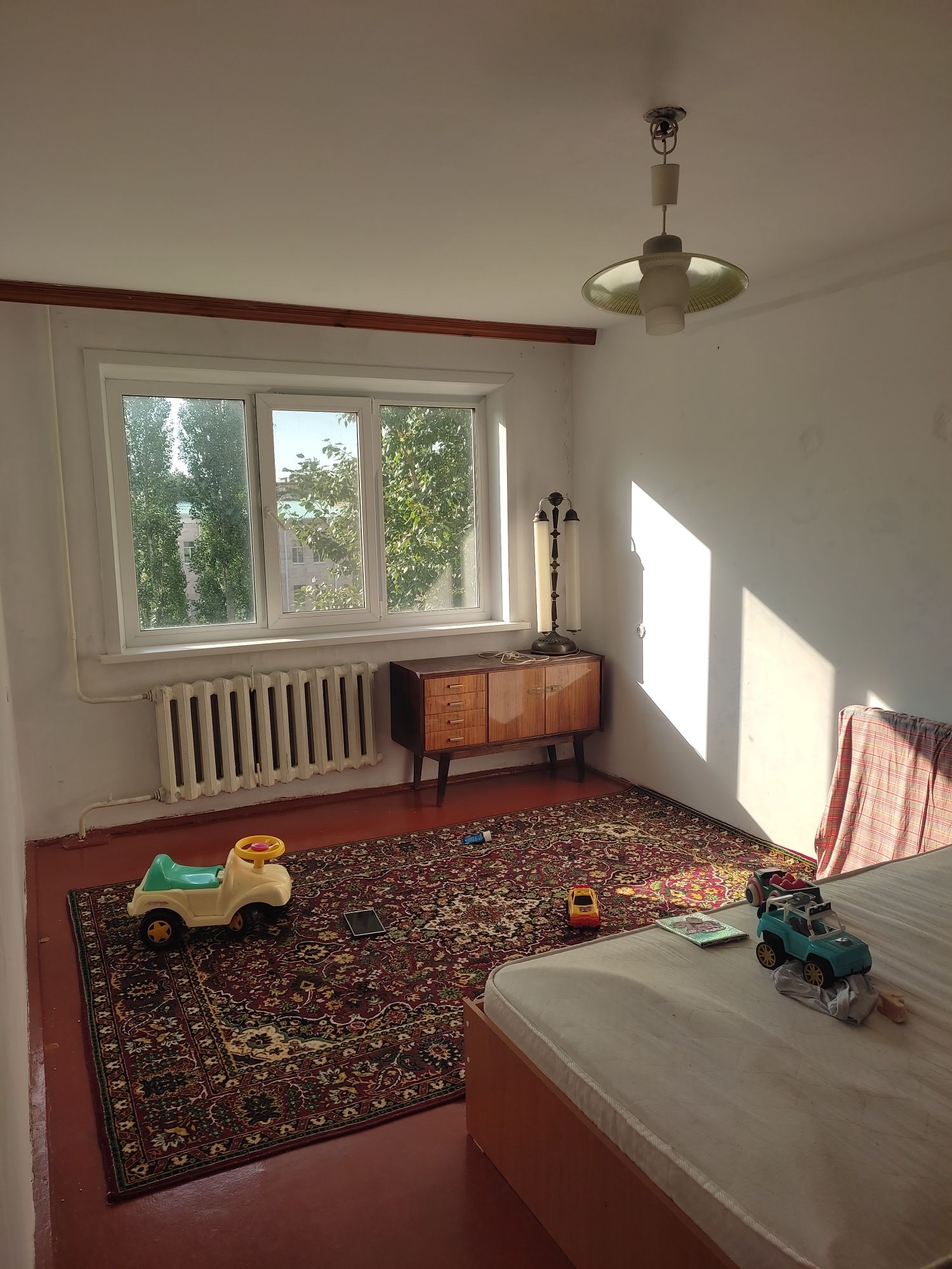 Продам 3-х комнатную квартиру  на Маяковского