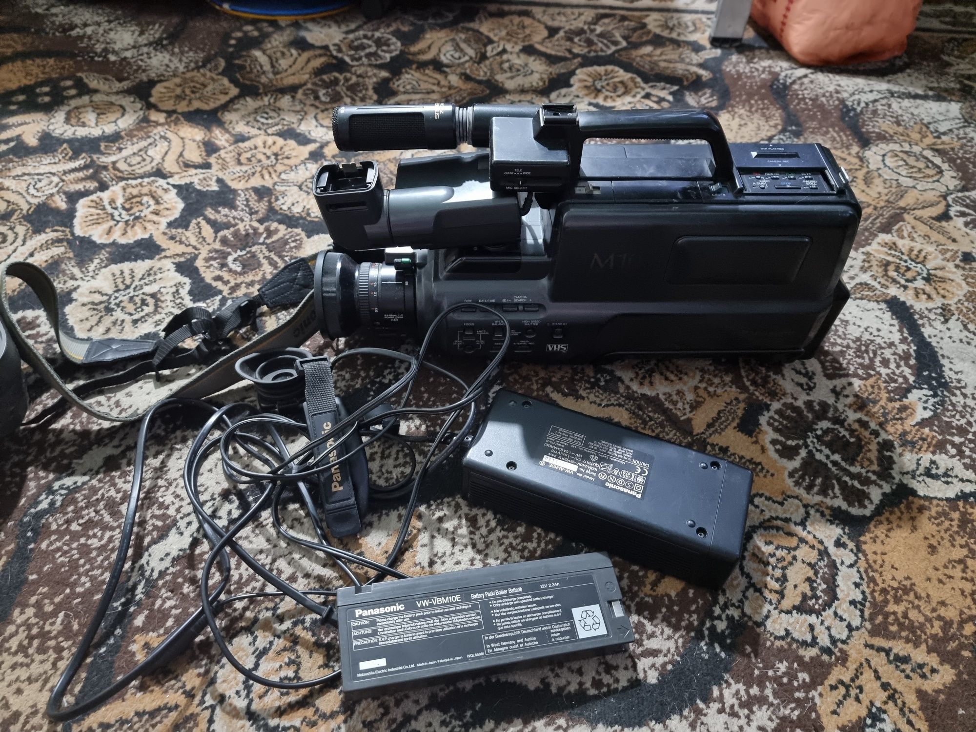 Камера профессиональная Panasonic