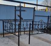 Продам оградку , крест,столик,лавочку