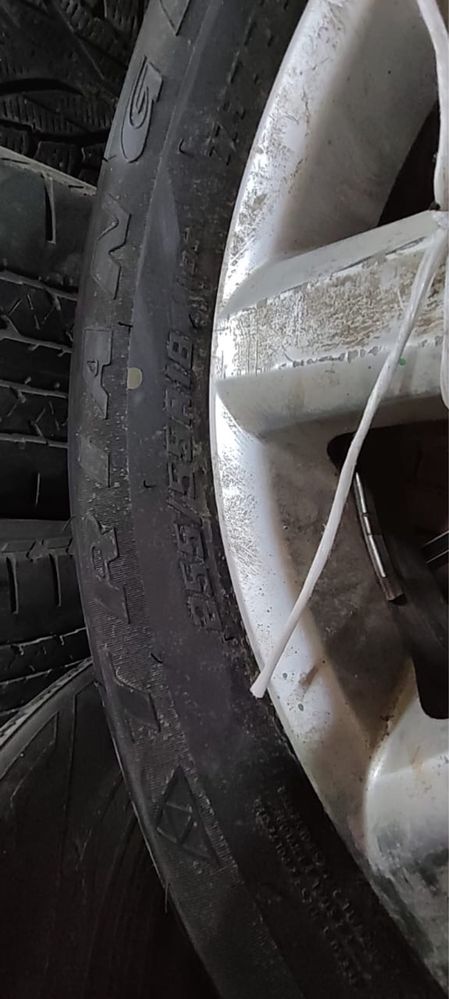 Диски 7716 VW16 с всесезонными шинами 255/55 R18 triangle почти новые