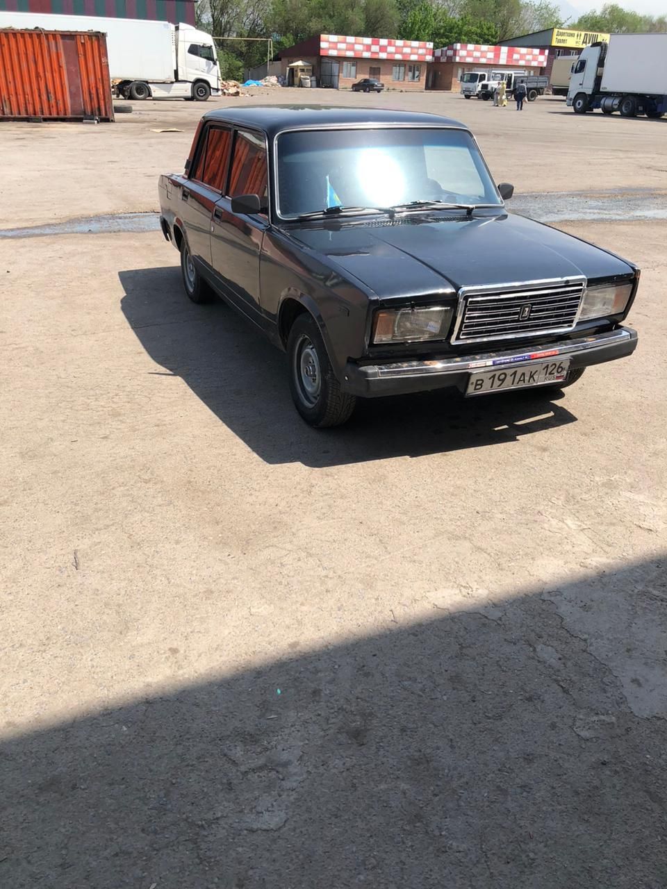 Машина хорошая состояние срочно продам