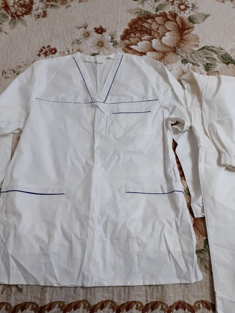 Продаются медицинские халаты, костюмы повара,санитары, фартук,косынки