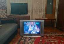 Sony Trinitron есть YouTube, Wi-Fi, мультики. Диагональ экрана 73.6 см