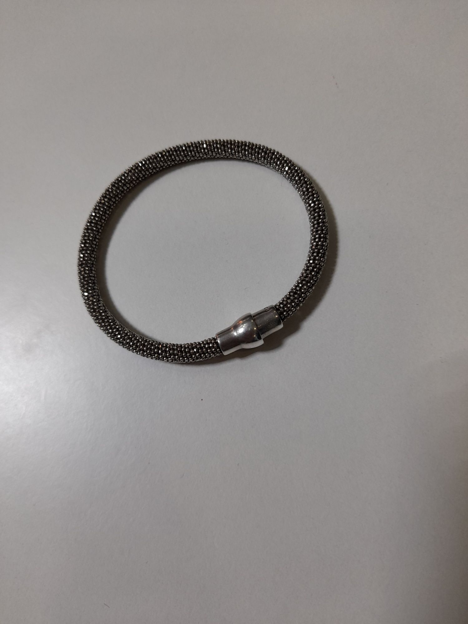 Продам серебряный  браслет