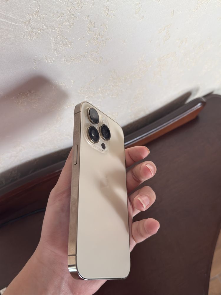 iPhone 14 Pro 128GB | Золотой | Отличное состояние | Face ID работает