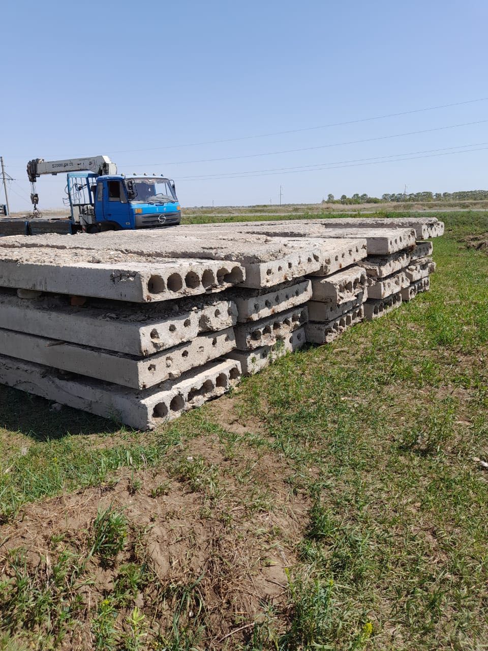 Продам с доставкой Плиты перекрПНС ФундБлоки, Ригель,Столбы со стакан