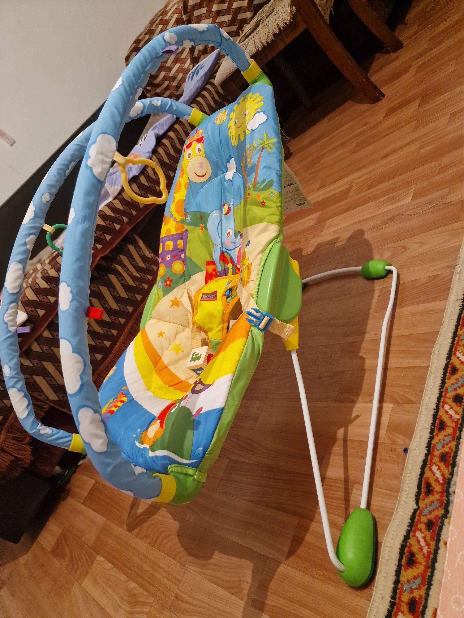 Шезлонг детский продам