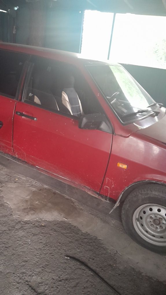 Продам машину ВАЗ 21099
