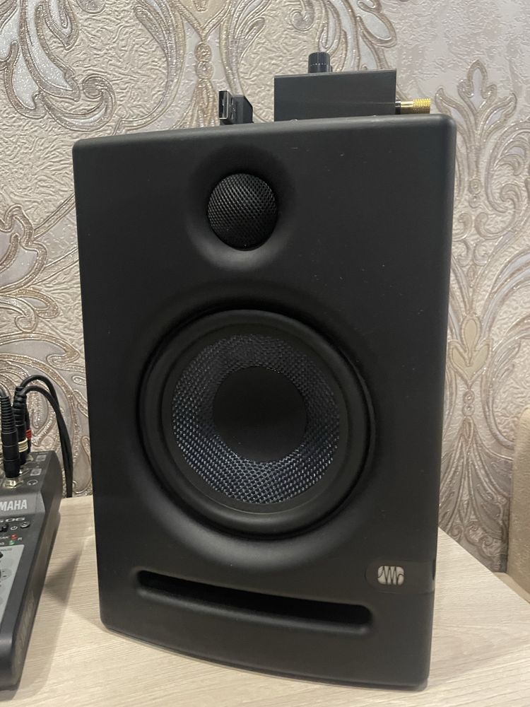 Студийные мониторы(колонки) PreSonus Eris E5