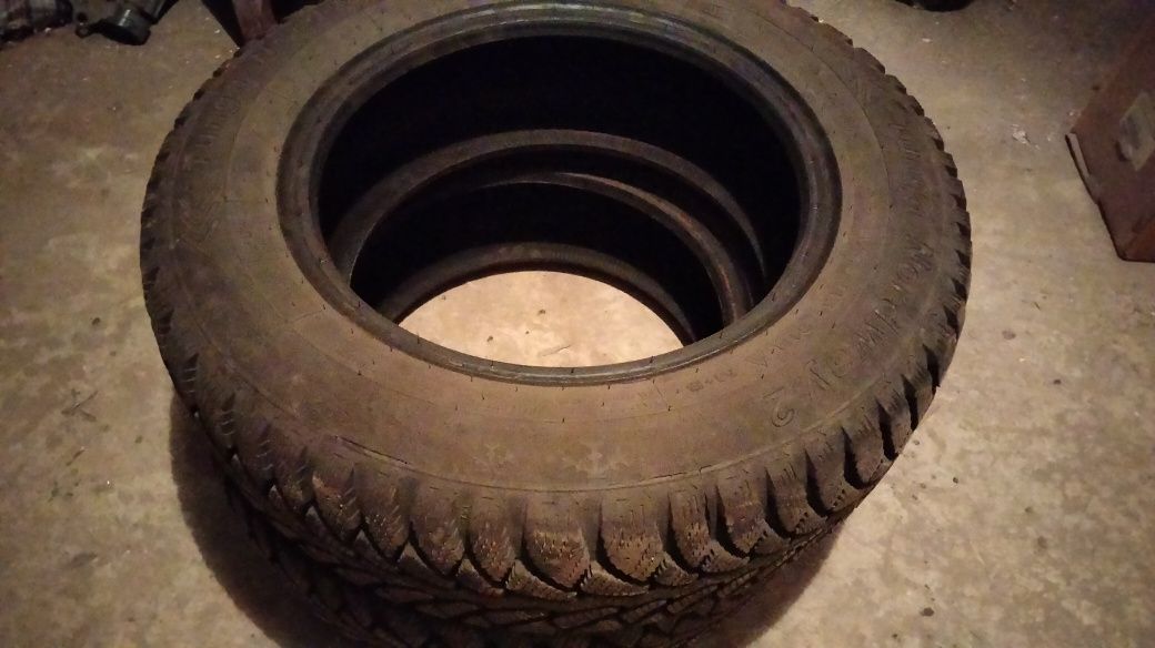 Шины зимние 195/65/15