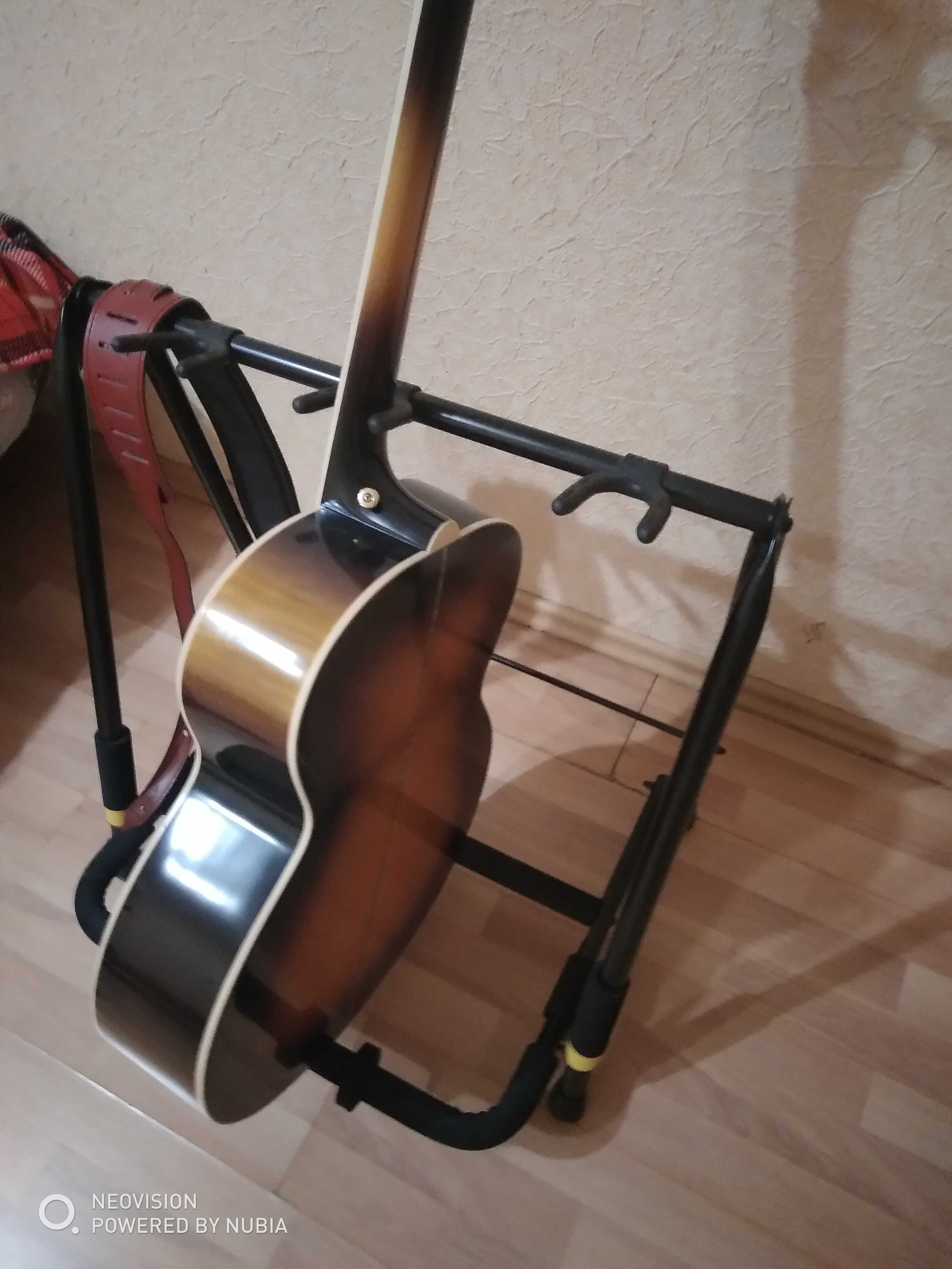 Срочно! Продам стойку Hercules Guitar Display Rack GS52