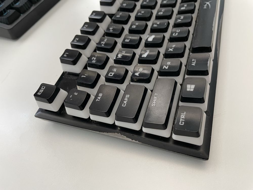 Logitech G Pro Wireless / Hyper Alloy Fps Pro