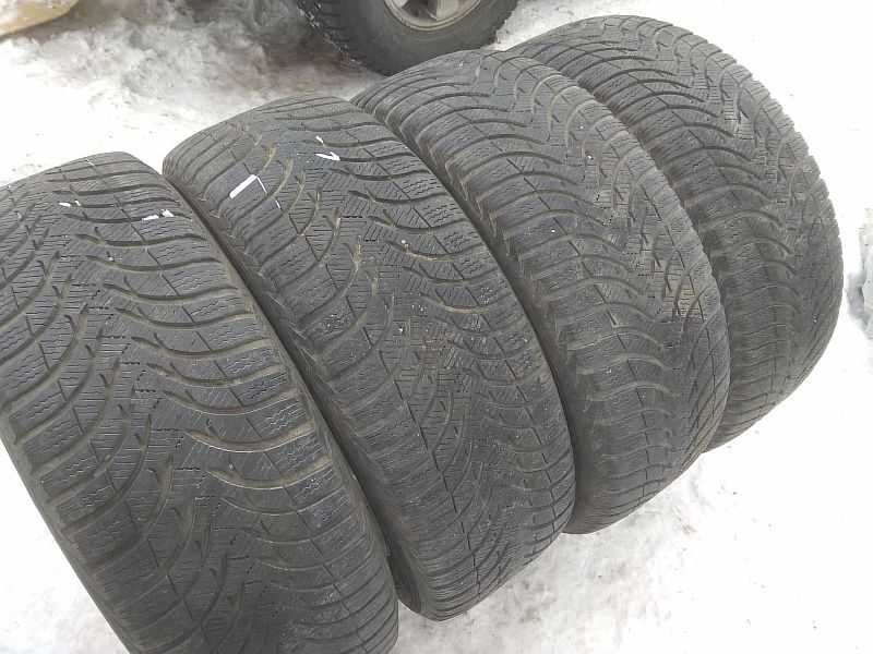 Шины 205/55 R16 - "Michelin Alpin A4" (Германия), зимние.