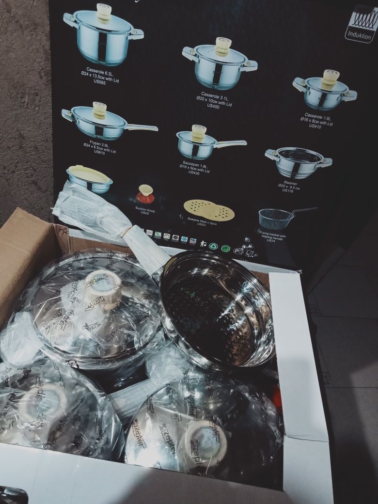 Продам столовый набор