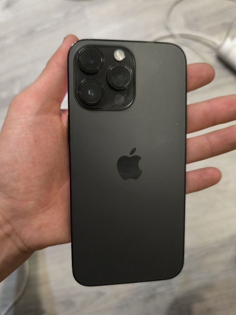 IPhone 14 pro max в хорошем состоянии, айфон 14 про макс  128гб