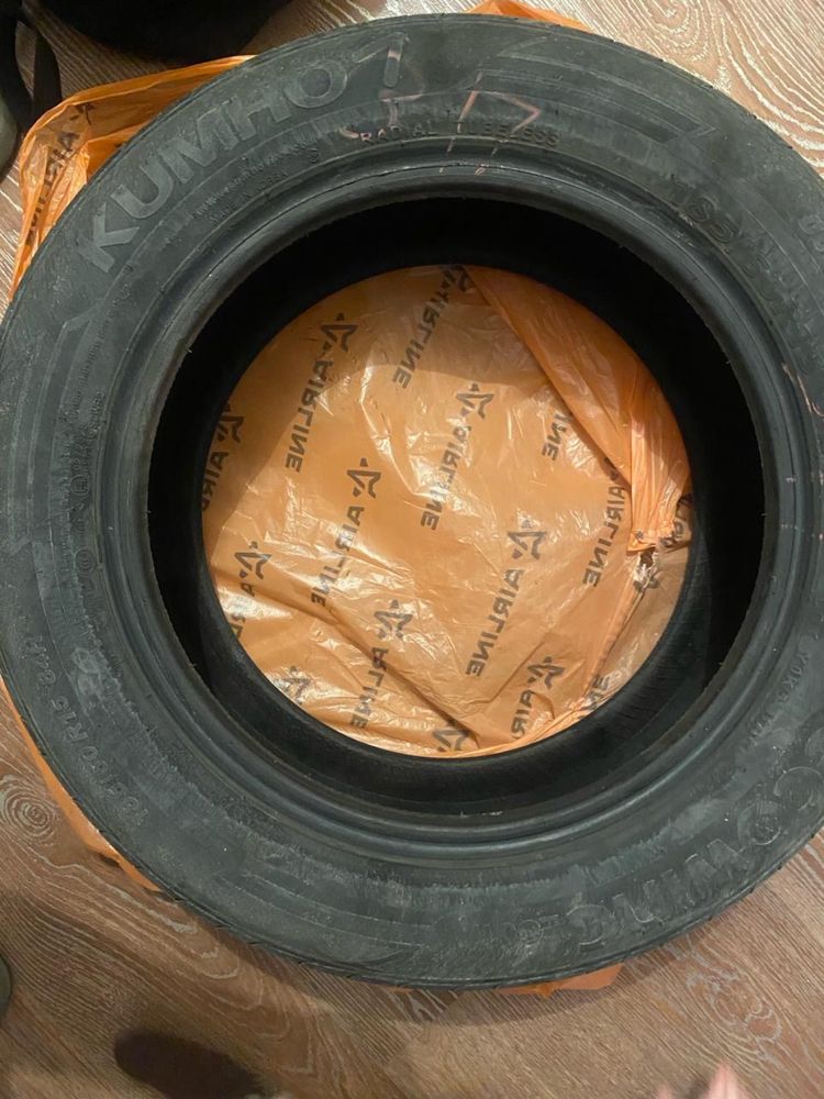 Шина Kumho es01 185/60 на R15