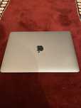 MacBook pro 13 touch bar
