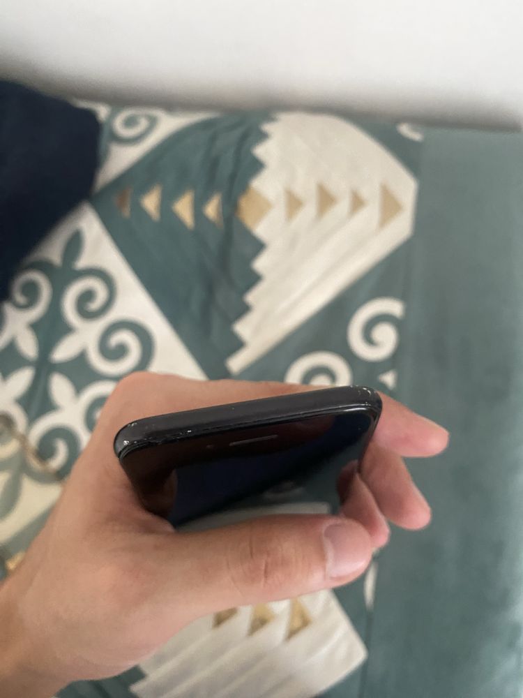 iPhone 7 32 GB в хорошем состояние