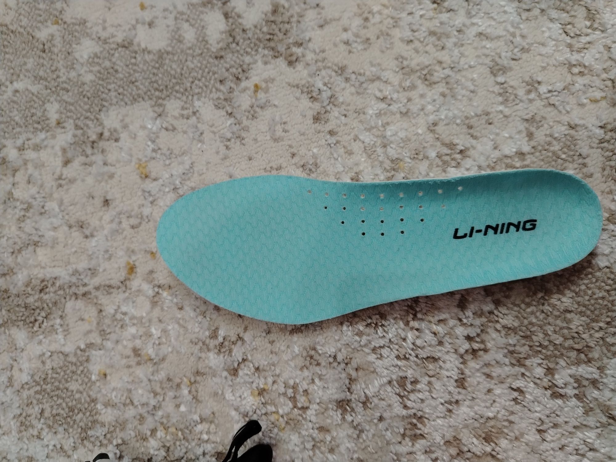Кроссовки спортивные Li-ning