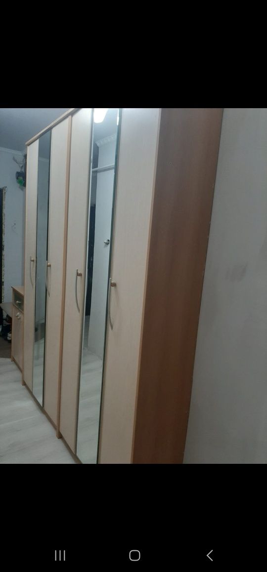 Продается прихожая, пр-во Россия