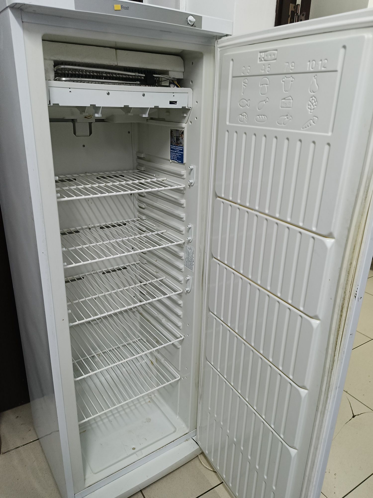 Продам морозильник на запчасти