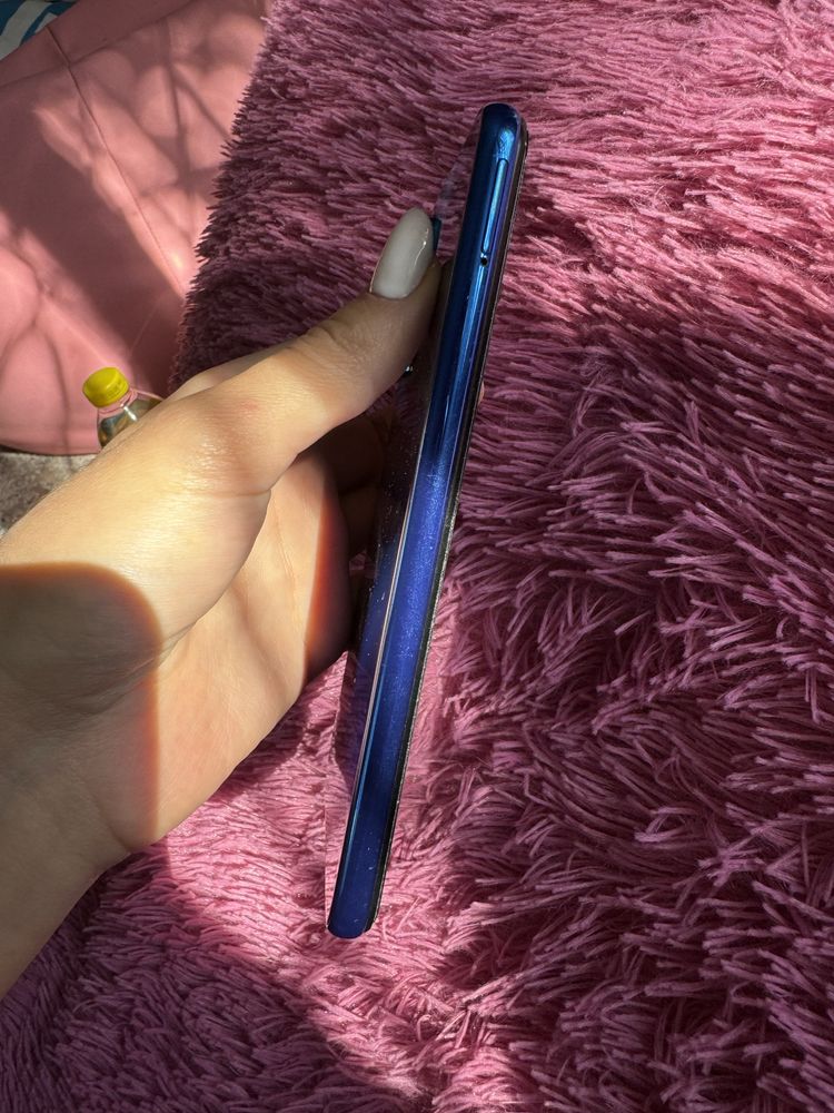 Продам Redmi note 8 128 гб