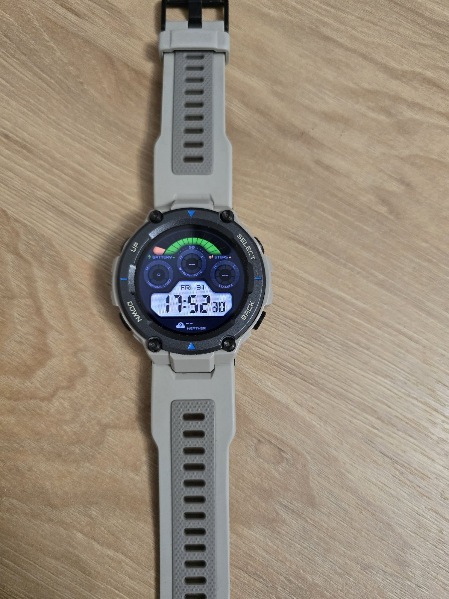 Продам часы amazfit