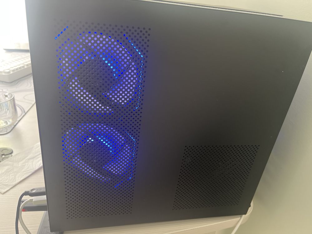 Продам игровой ПК — RTX 5070 + Ryzen 5 9600 + DDR5 32 ГБ
