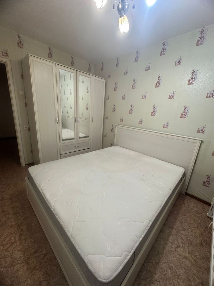 Спальный гарнитур за 150000