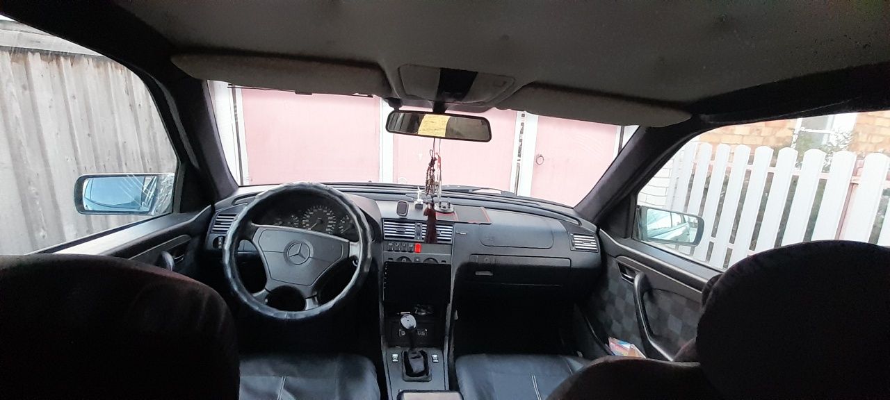 Продам мерседес с 280
