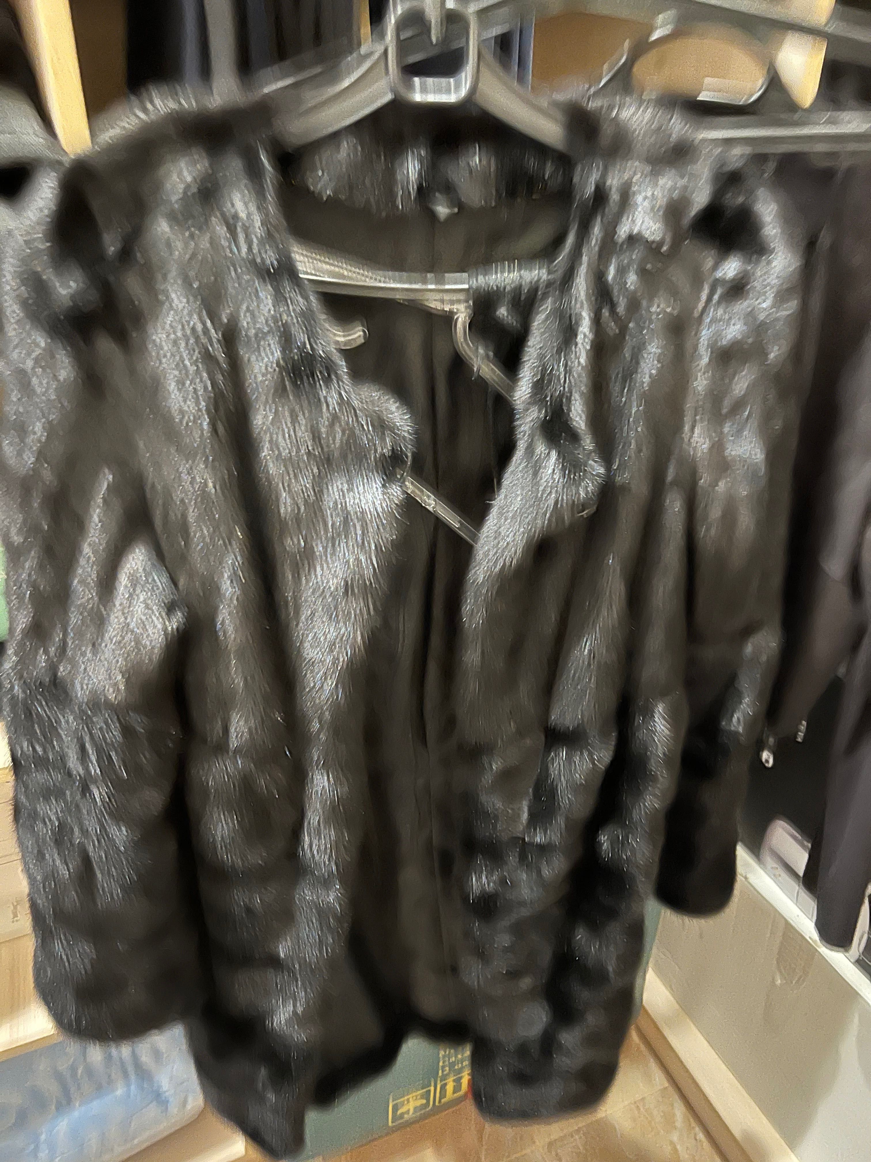 Продам НОРКОВУЮ шубу
