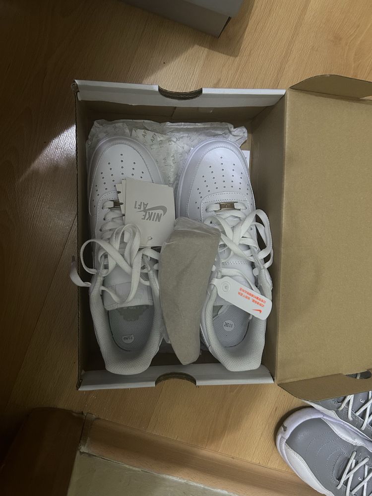 Белые Air force 1