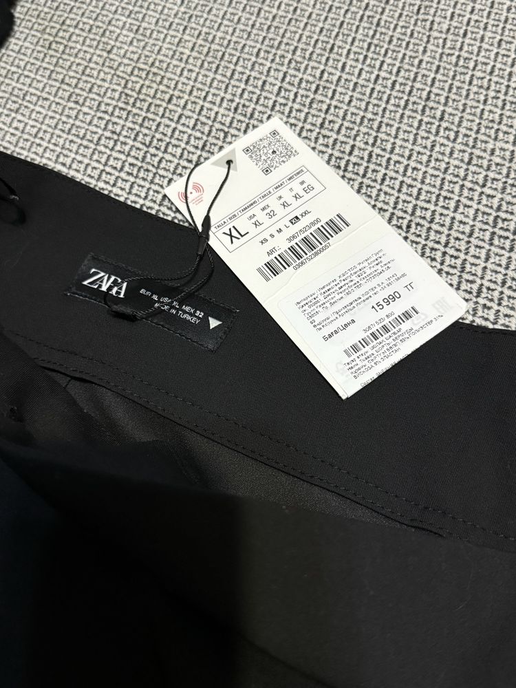 Шорты Zara черные