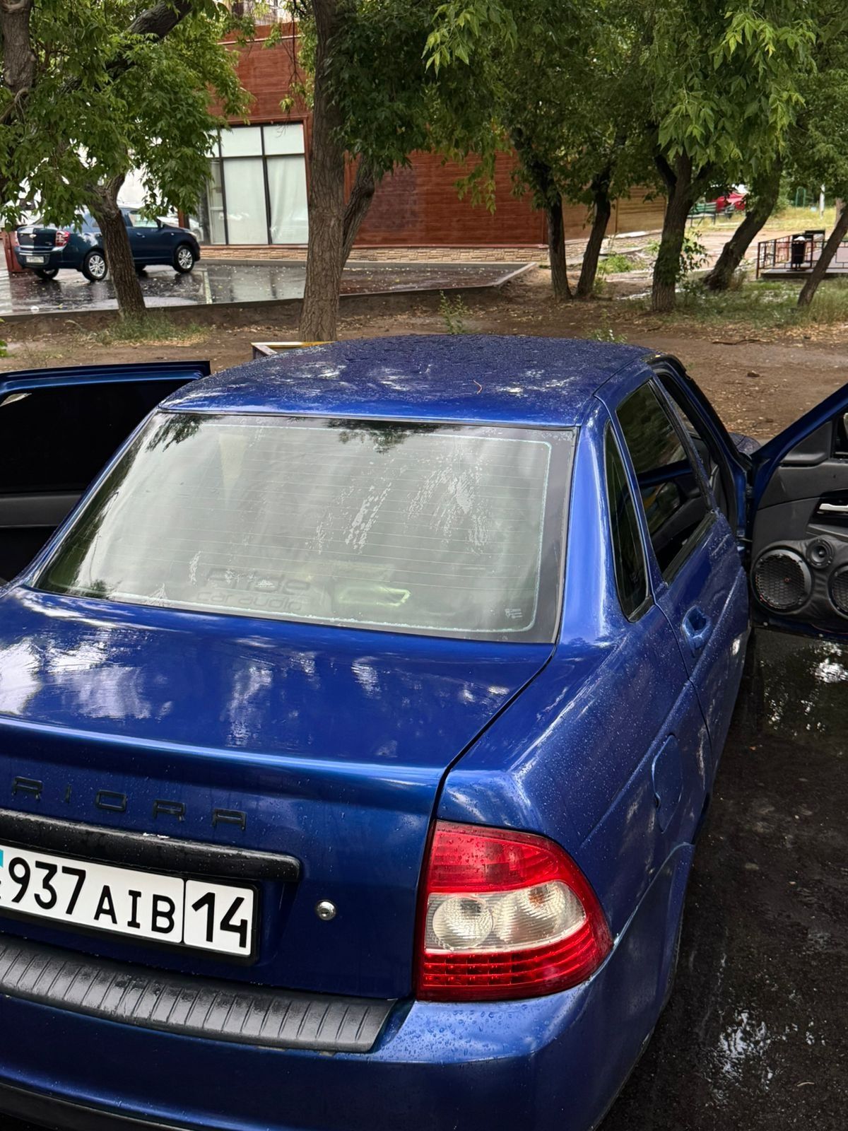 Продам приору 1 механика