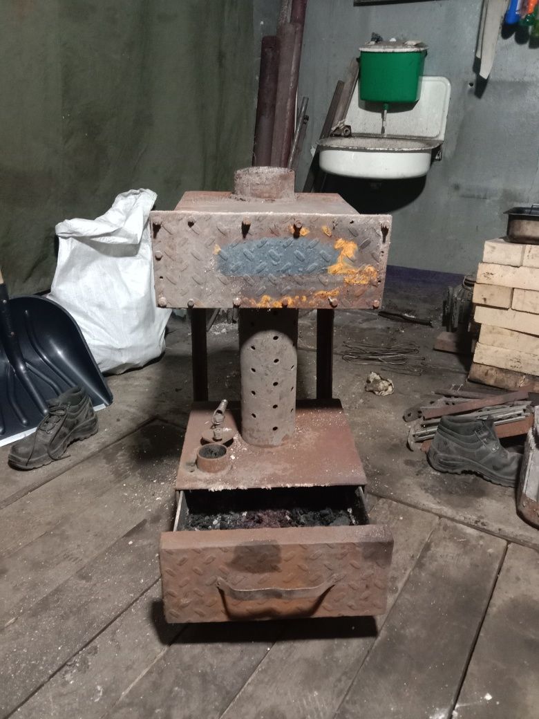 Продам печку на отработке