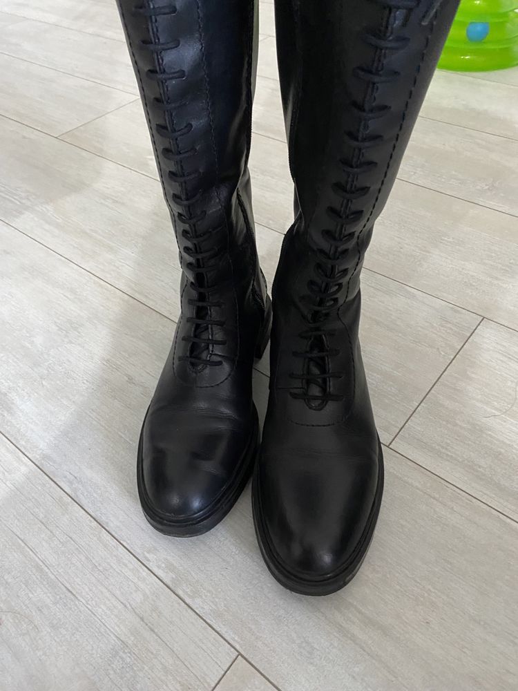 Продам кожаные сапоги берцы фирмы Zara