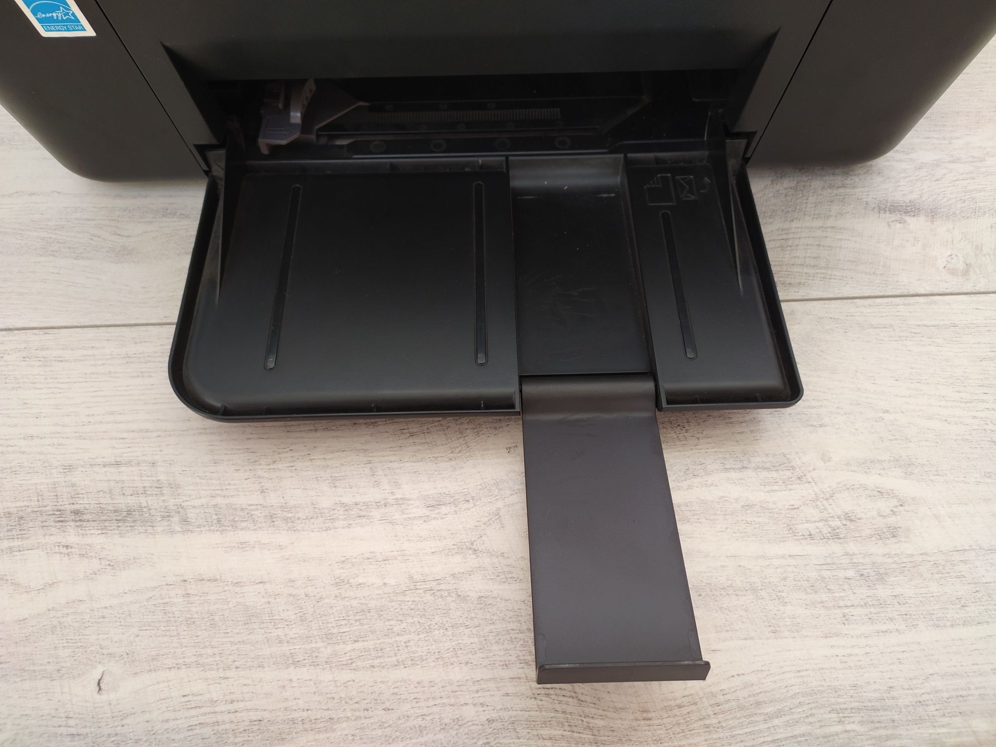 Продаю струйный цветной принтер HP Deskjet F2480.