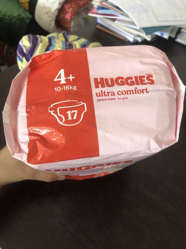 Памперс Huggies