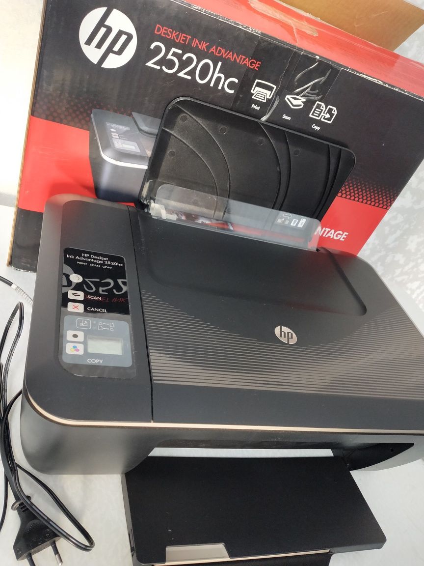 Принтер HP 2520hc в полной комплектации в коробке